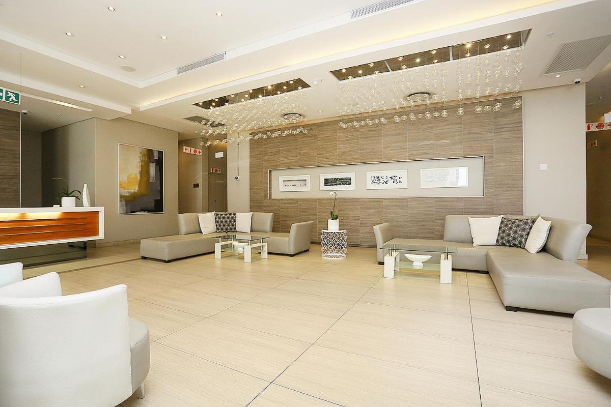 305 Sandton Skye Йоханнесбург Экстерьер фото