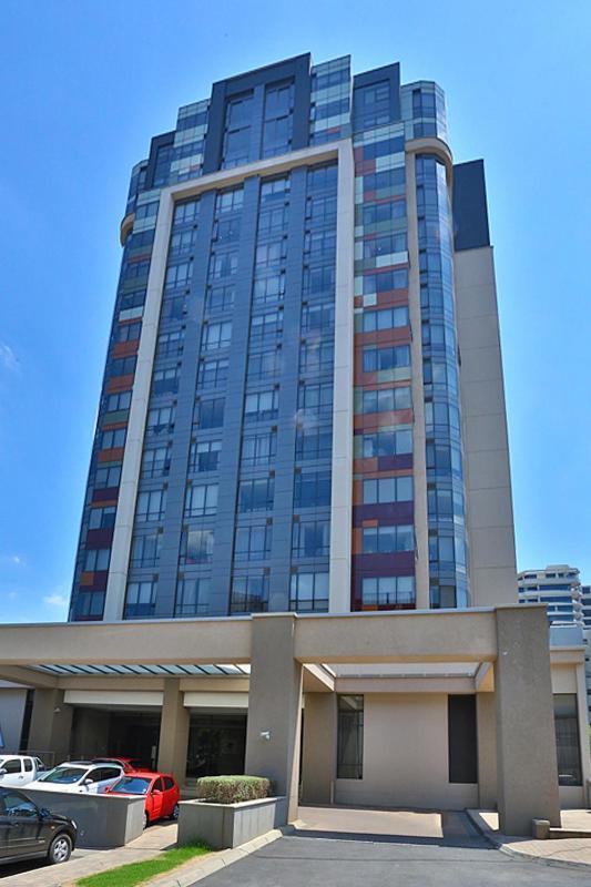 305 Sandton Skye Йоханнесбург Экстерьер фото